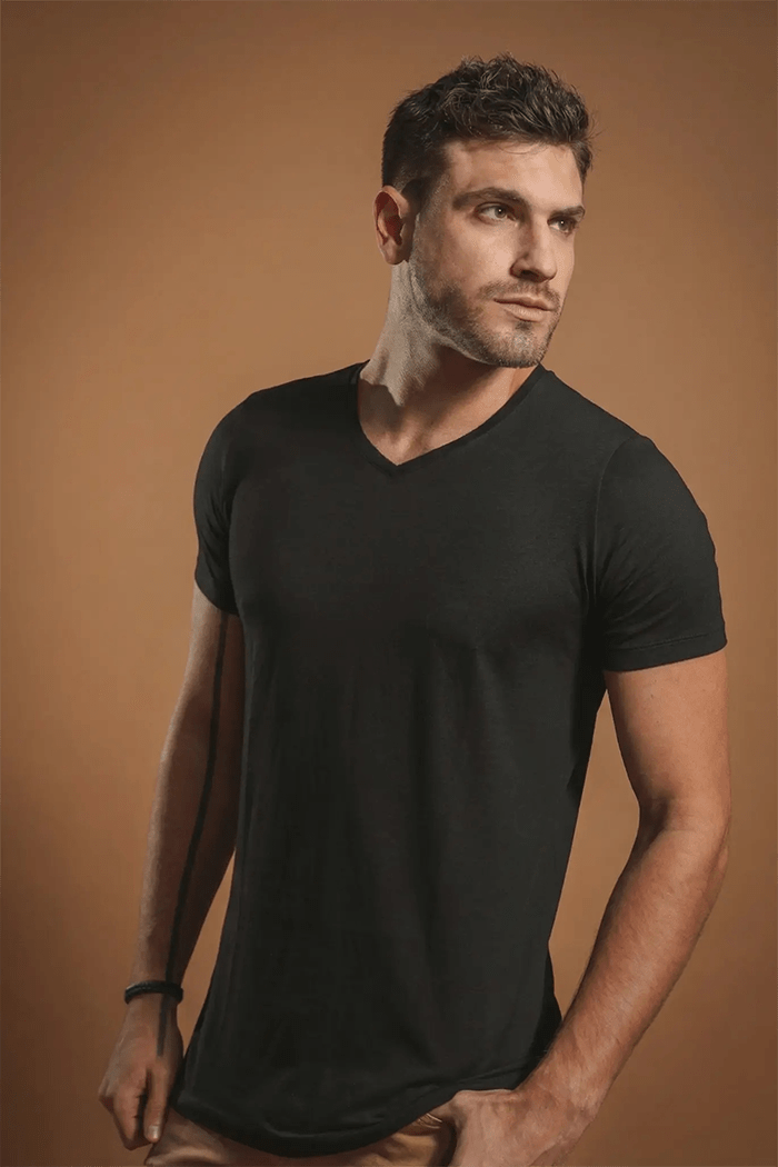 Camiseta Pima Original Gola V Preta - Be_cava